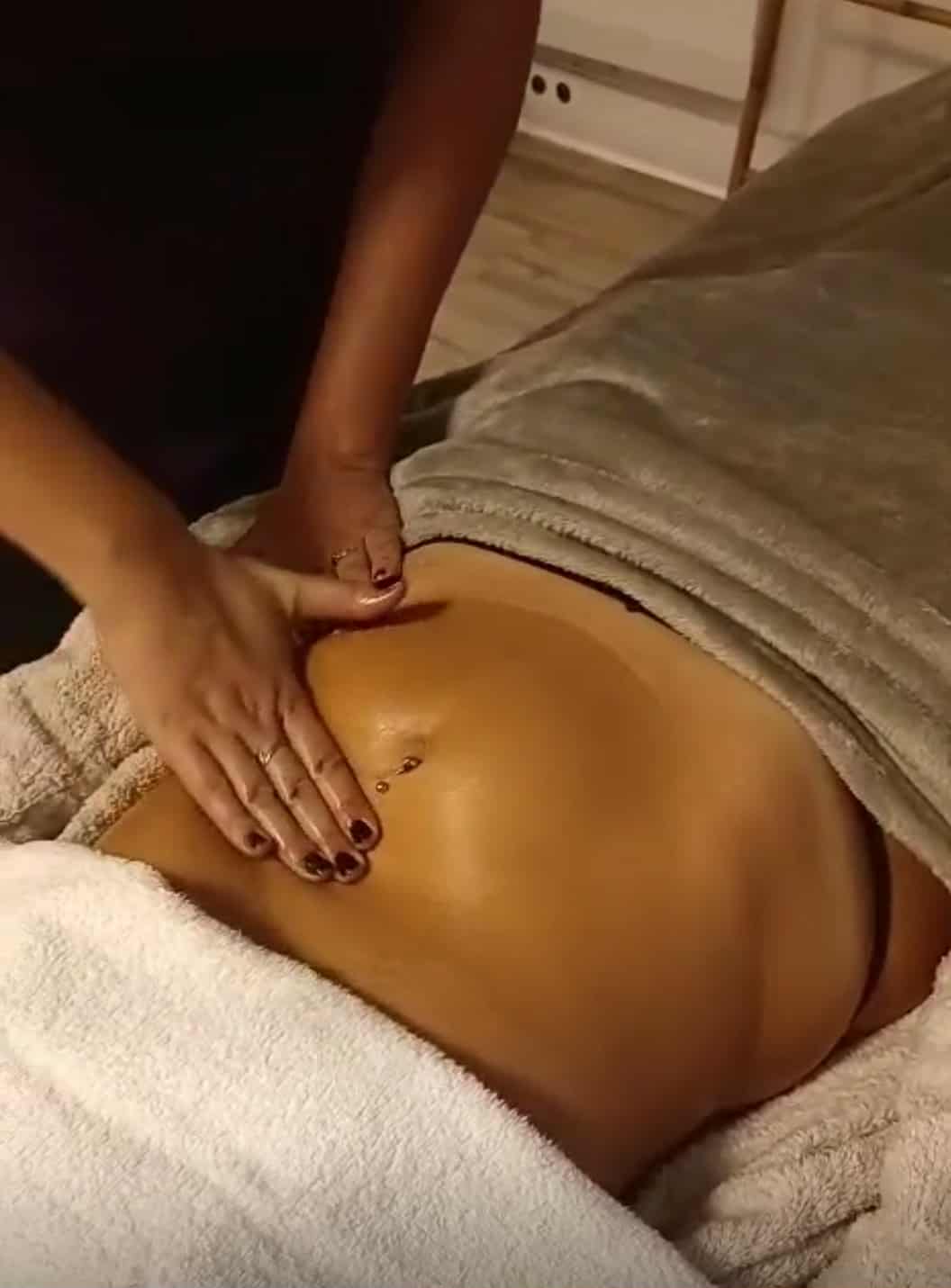 Massage du ventre – zone abdominale